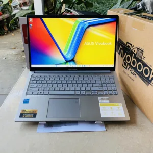 Asus Vivobook 15 X1504ZA-NJ102W i3-1215U/ 8GB/ 512GB/ Win 11 (690335)