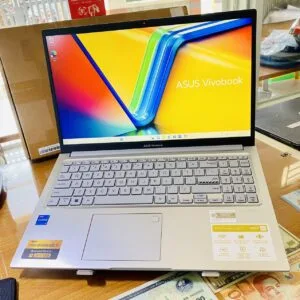 Laptop Asus VivoBook 15 X1504VA-NJ025W i5-1335U/ 8GB/ 512GB/ Full HD/ Win11 (54131C)