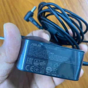 Sạc Vuông Laptop Asus 19V ~ 3.42A - 65W (đầu kim nhỏ) – Hàng chính hãng ASUS