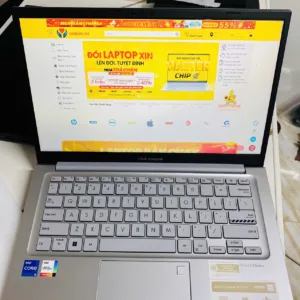 Laptop Asus Vivobook 14 X1404VA-NK050W i5-1335U/ 16GB/ 512GB/ Full HD/ Win11 (A14531F)