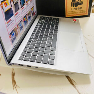 Laptop Dell 15 DC15255 Ryzen 5 7530U 16GB 512GB Tần số quét 120HzFull HD Win11 J4G69D4 võ diện