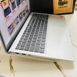Laptop Dell 15 DC15255 Ryzen 5 7530U 16GB 512GB Tần số quét 120HzFull HD Win11 J4G69D4 võ diện