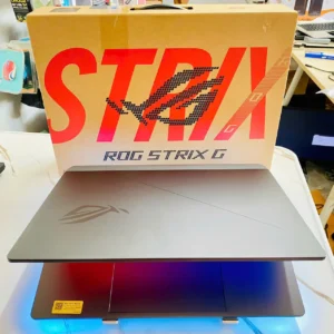 Asus Gaming ROG Strix G615JMR-S5155W i7-14650HX/32GB/1TB/8GB-RTX5060/ 2.5K+"2560x1600"240Hz/Win11(C195477)